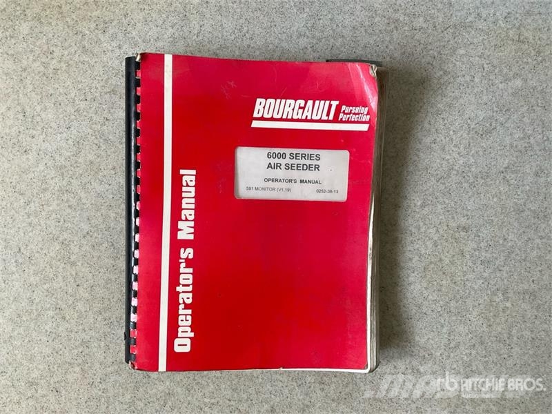 Bourgault 6350 350 bu Tow-Behind Air Cart 鑽頭