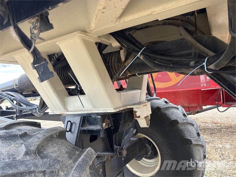 Bourgault 6350 350 bu Tow-Behind Air Cart Sijačice
