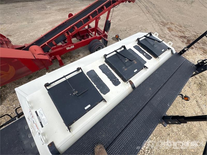 Bourgault 6350 350 bu Tow-Behind Air Cart Sijačice