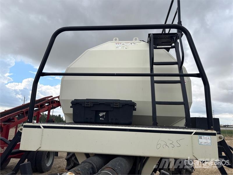 Bourgault 6350 350 bu Tow-Behind Air Cart Sijačice