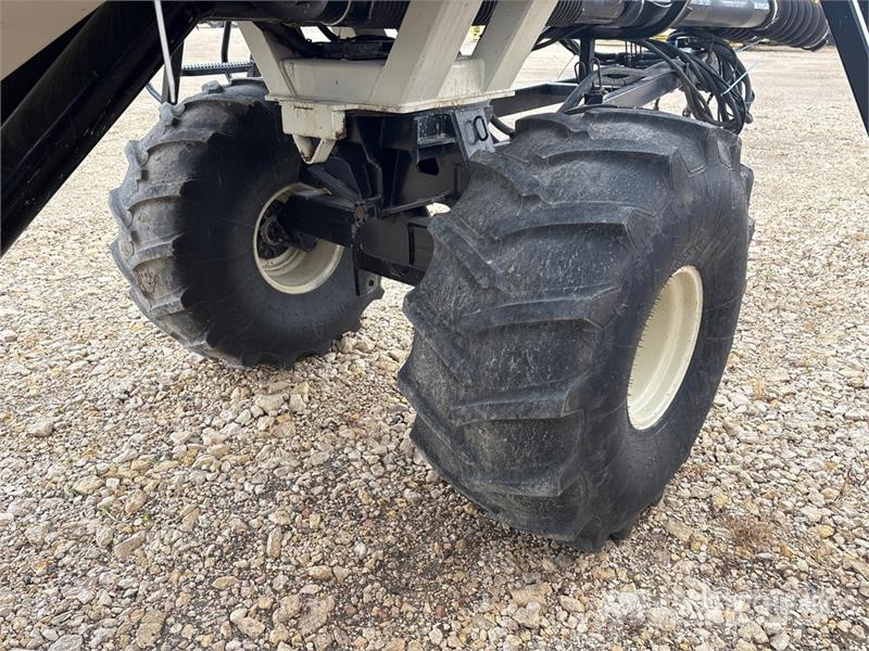 Bourgault 6350 350 bu Tow-Behind Air Cart Sijačice