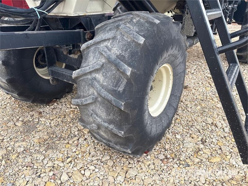 Bourgault 6350 350 bu Tow-Behind Air Cart Sijačice