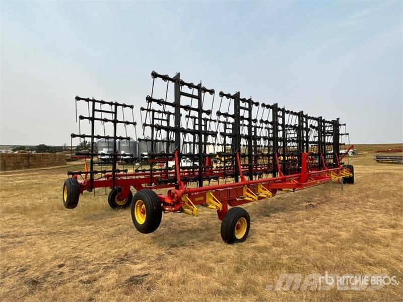 Bourgault 7200 كاسحات
