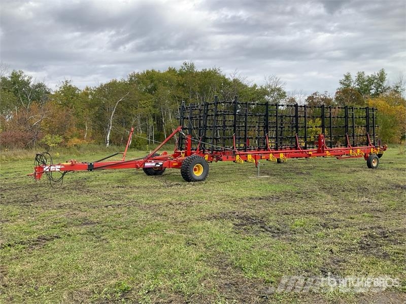 Bourgault 7200 耙車