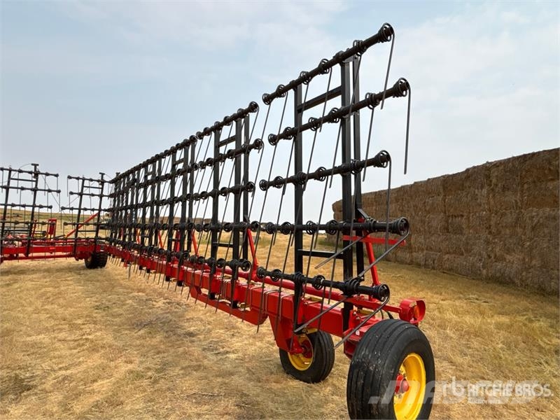 Bourgault 7200 كاسحات