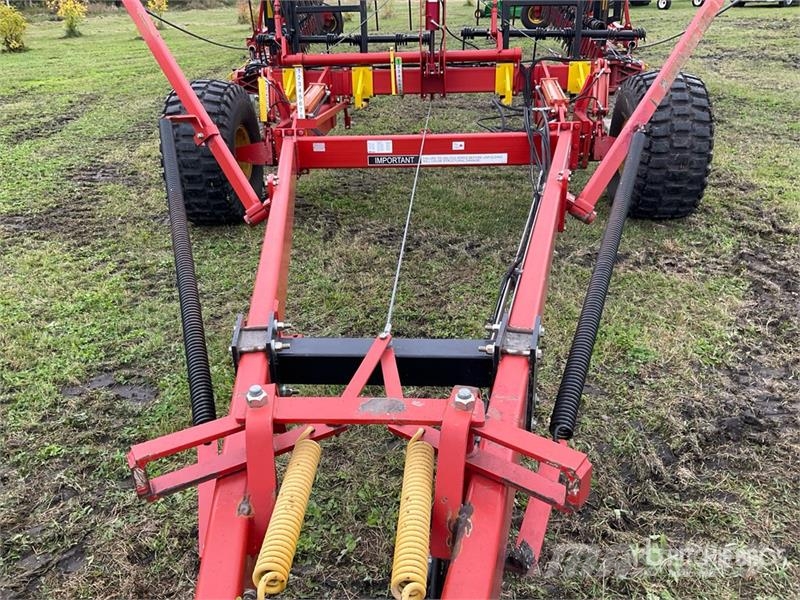 Bourgault 7200 耙車