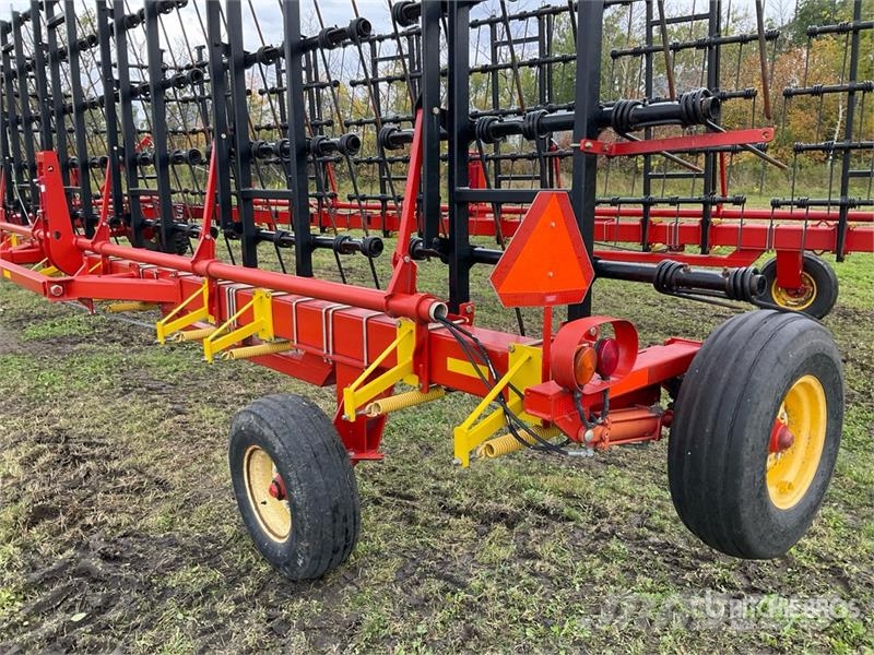 Bourgault 7200 耙車