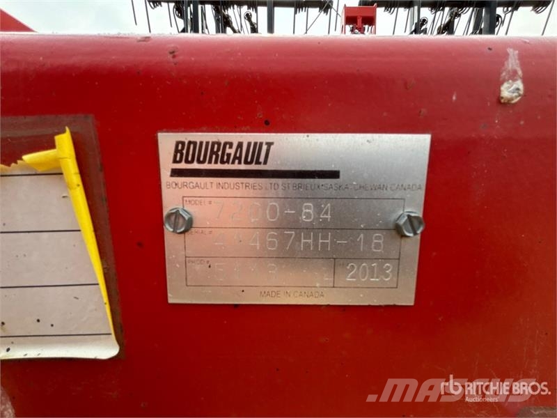 Bourgault 7200 كاسحات