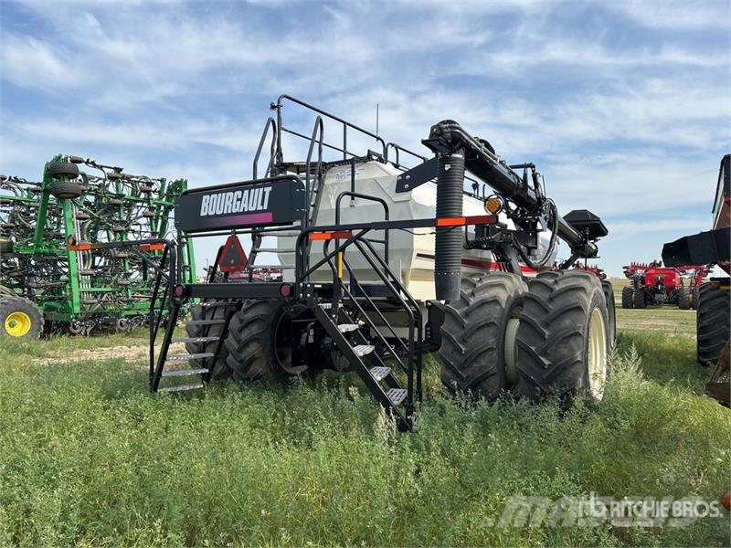 Bourgault 7700 700 bu Tow-Behind Air Cart Sejačice