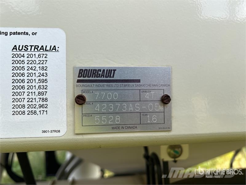 Bourgault 7700 700 bu Tow-Behind Air Cart Sejačice