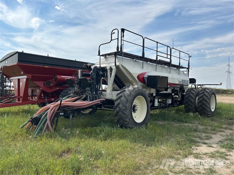 Bourgault 7700 700 bu Tow-Behind Air Cart Sejačice