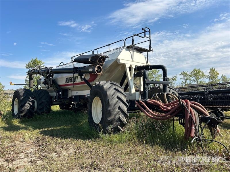 Bourgault 7950 950 bu Tow-Behind Air Cart Sijačice