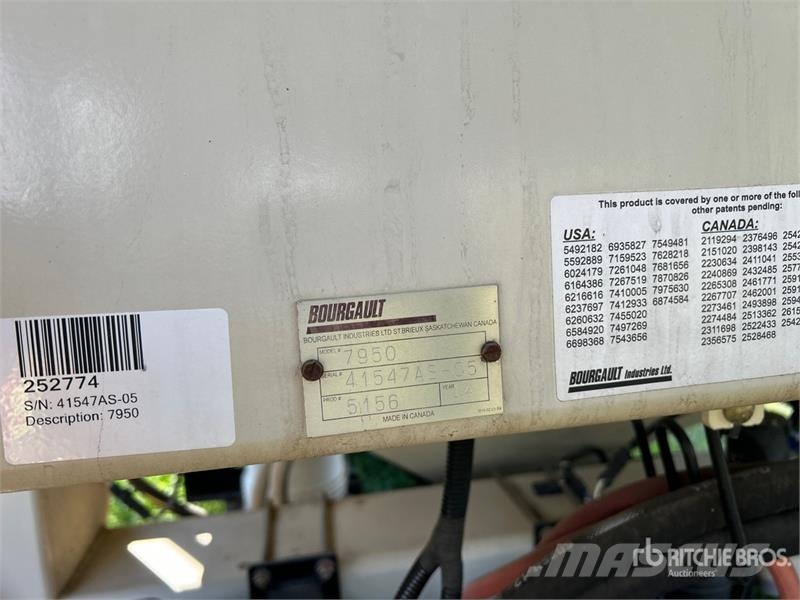 Bourgault 7950 950 bu Tow-Behind Air Cart Sijačice