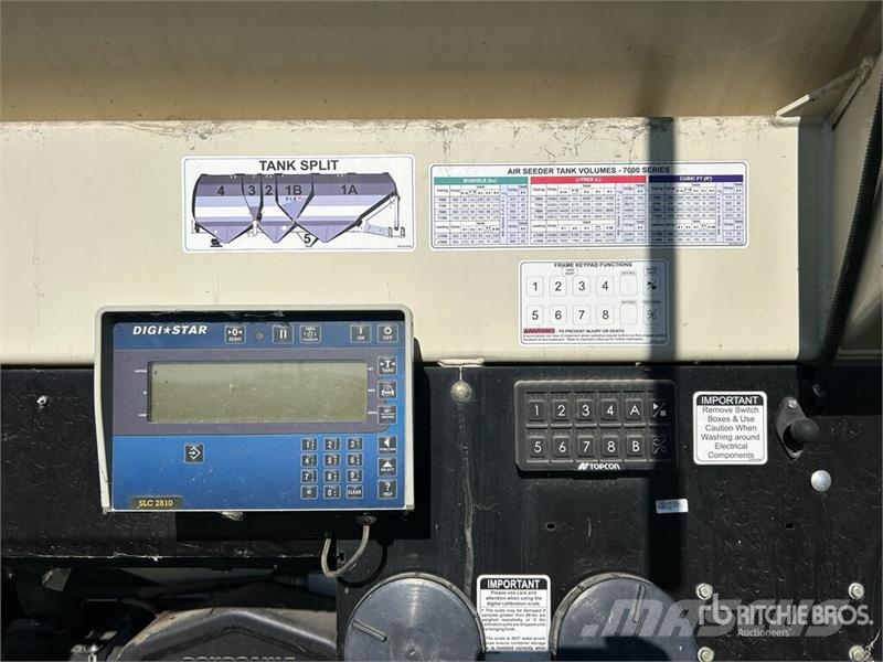 Bourgault 7950 Tow-Behind Air Cart مثاقيب
