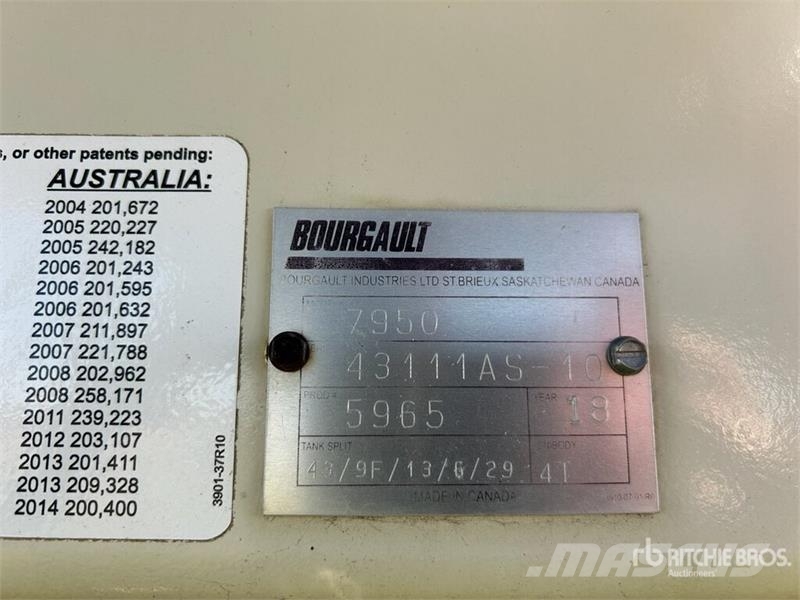Bourgault 7950 Tow-Behind Air Cart مثاقيب