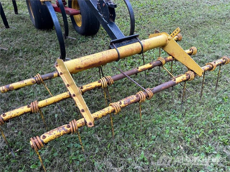 Bourgault 8800 40 ft Cultivator Cultivators