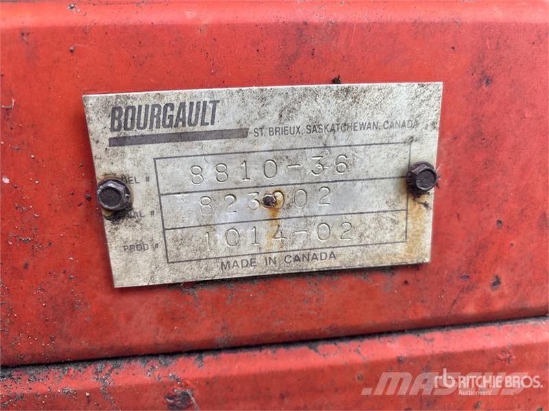Bourgault 8810 36 ft Cultivator Cultivatoren