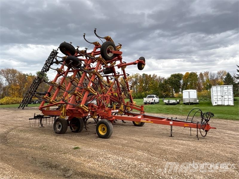 Bourgault 8810 40 ft Cultivator Kultivatori