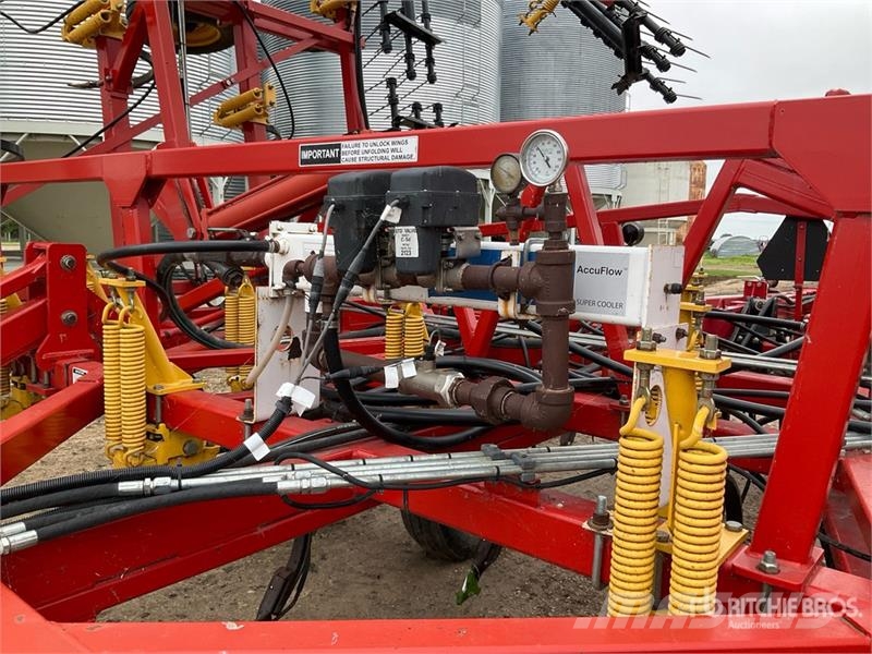 Bourgault 9400 54 ft Cultivator Coltivatori