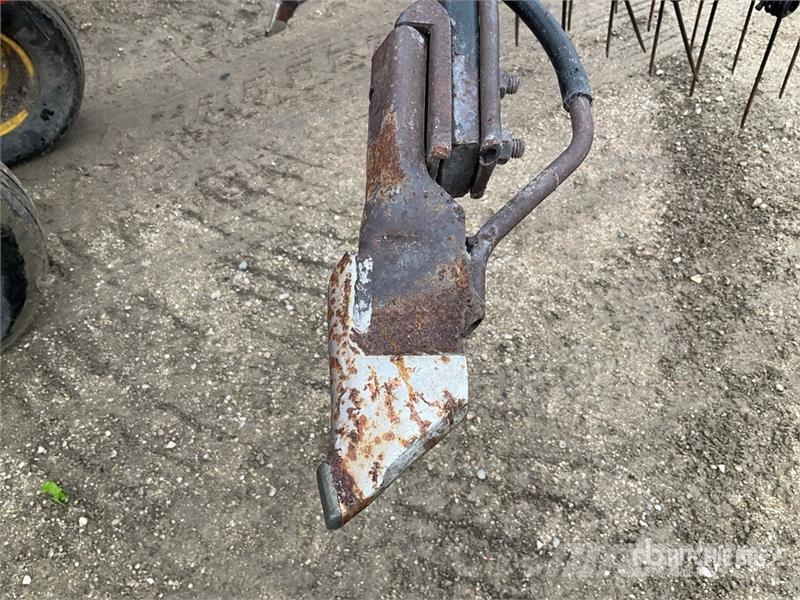 Bourgault 9400 54 ft Cultivator Coltivatori