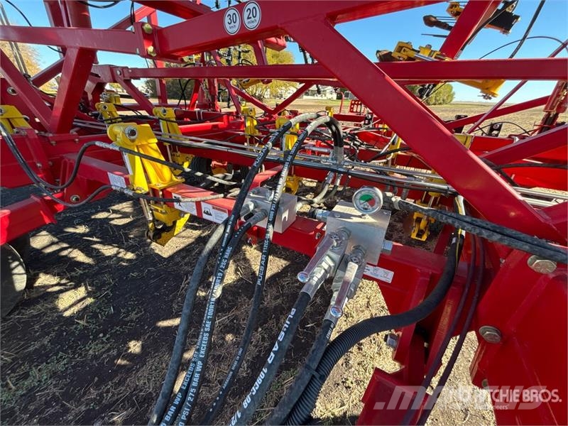 Bourgault 9500 60 ft Cultivator Coltivatori