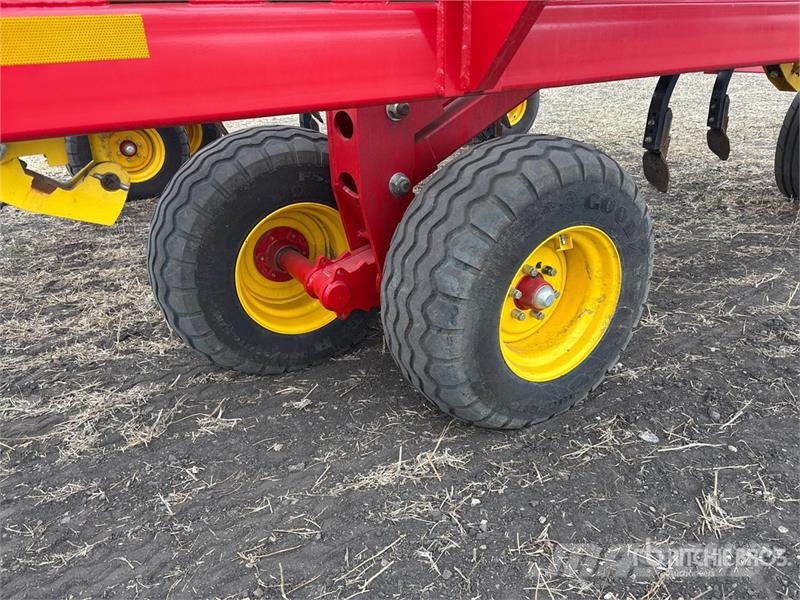 Bourgault 9500 60 ft Cultivator Kultivatori