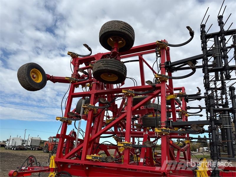 Bourgault 9500 60 ft Cultivator Kultivatori