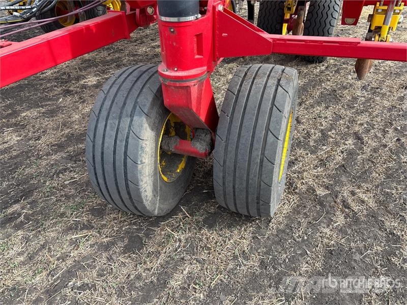 Bourgault 9500 60 ft Cultivator Kultivatori
