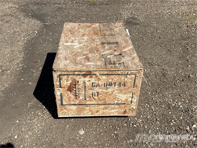 Bourgault Air Seeder Parts, Mounting Brackets & Hose Clamps مكونات أخرى