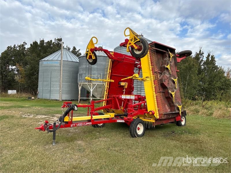 Bourgault Tillage Tools WC-M 3000 30 ft Weed Clipper Sonstige Landmaschinen