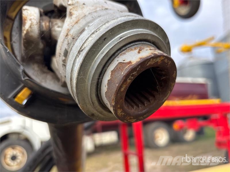 Bourgault Tillage Tools WC-M 3000 30 ft Weed Clipper Sonstige Landmaschinen