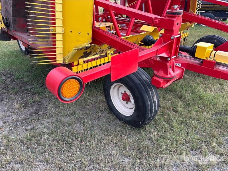 Bourgault Tillage Tools WC-M 3000 30 ft Weed Clipper Sonstige Landmaschinen