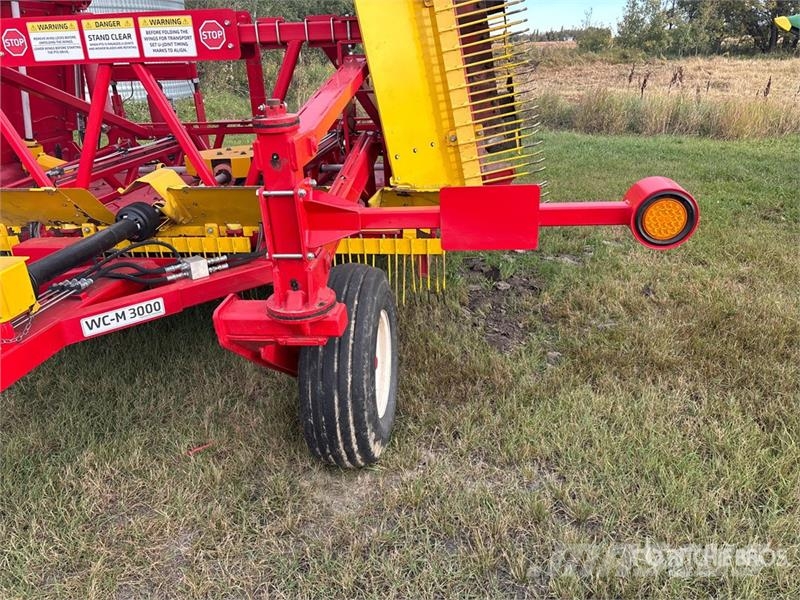 Bourgault Tillage Tools WC-M 3000 30 ft Weed Clipper Sonstige Landmaschinen