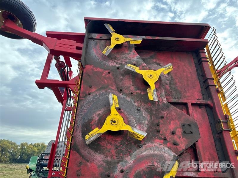 Bourgault Tillage Tools WC-M 3000 30 ft Weed Clipper Sonstige Landmaschinen