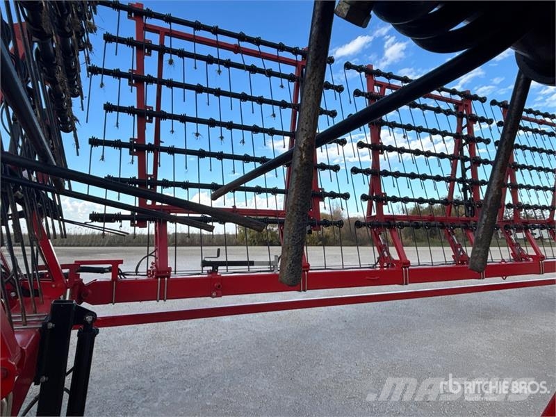 Bourgault XR771-90 90 ft Heavy Harrow Eggen