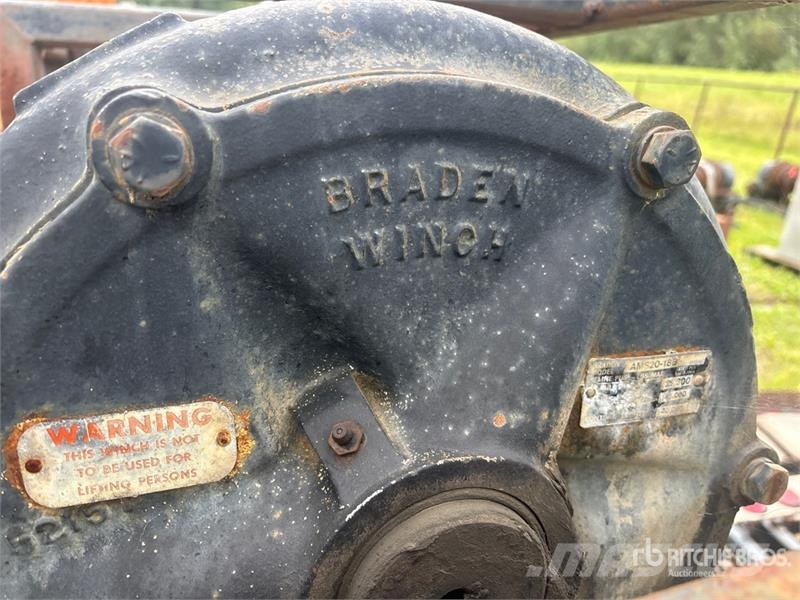 Braden 45000 lb Headache Rack And Winch Montacargas y elevadores de material