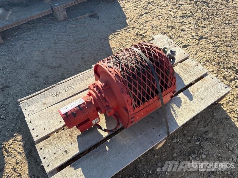 Braden Gearmatic Hydraulic Winch Підйомно-транспортне обладнання і вантажні ліфти