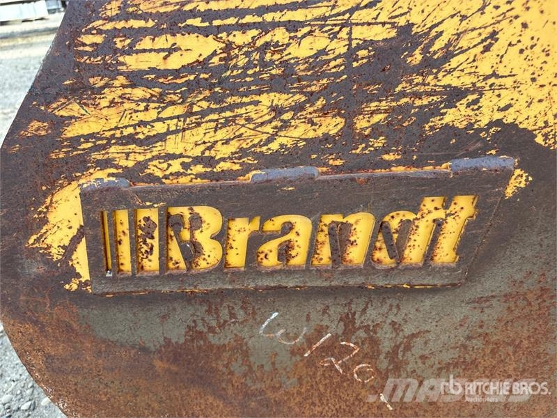 Brandt 102 in Wheel Loader Bucket Kovalar