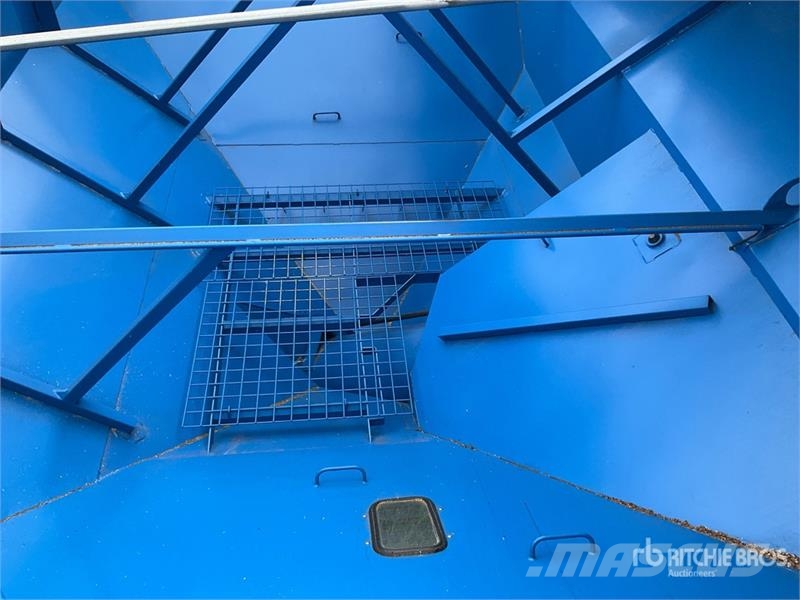 Brandt 1020XR 1000 bu S/A Grain Cart 곡물용 카트