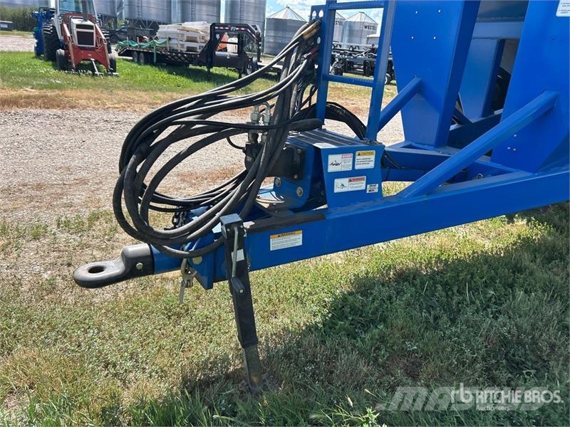 Brandt 1020XR 1000 bu S/A Grain Cart مقطورة حبوب