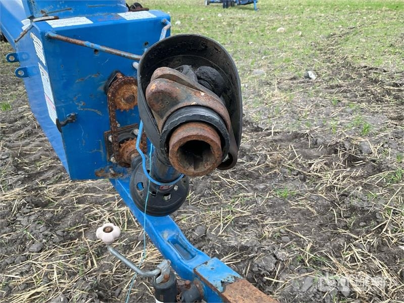 Brandt 1050 10 in x 50 ft Swing Grain Auger Perdavimo įranga