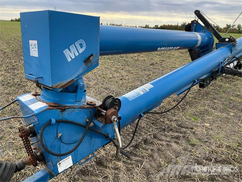 Brandt 1050 10 in x 50 ft Swing Grain Auger Perdavimo įranga