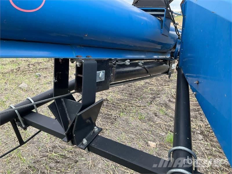 Brandt 1050 10 in x 50 ft Swing Grain Auger Perdavimo įranga