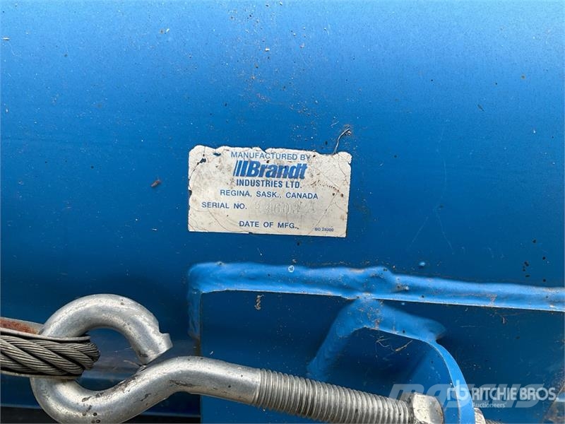 Brandt 1050 10 in x 50 ft Swing Grain Auger Material de transporte