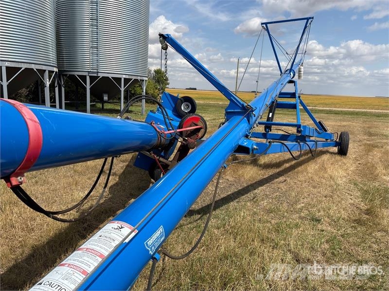 Brandt 1070 10 in x 70 ft Swing Grain Auger Material de transporte
