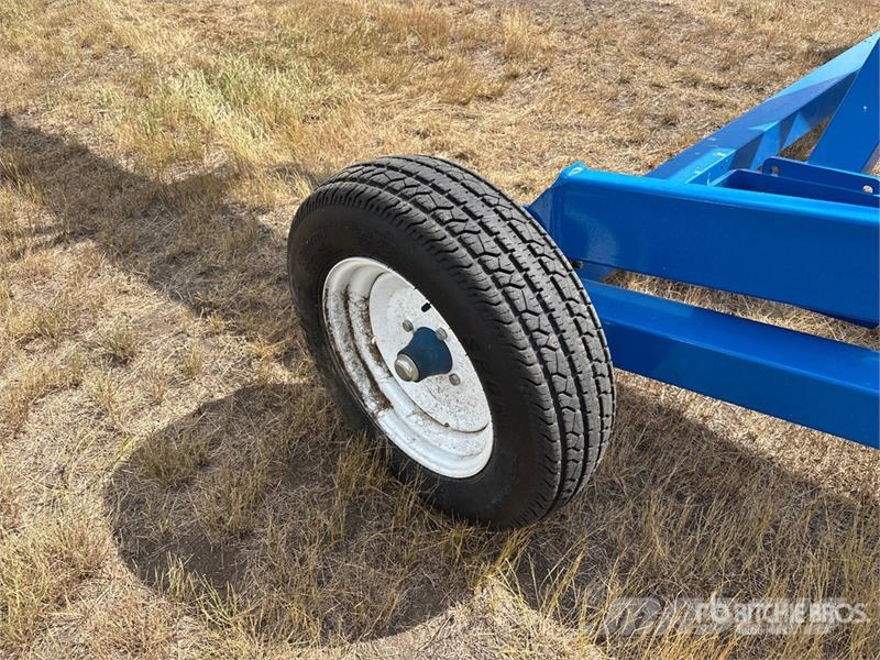 Brandt 1070 10 in x 70 ft Swing Grain Auger Material de transporte
