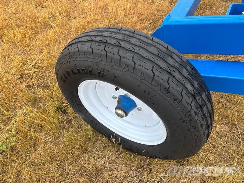 Brandt 1070 10 in x 70 ft Swing Grain Auger Material de transporte