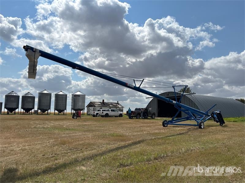 Brandt 1070 10 in x 70 ft Swing Grain Auger Material de transporte
