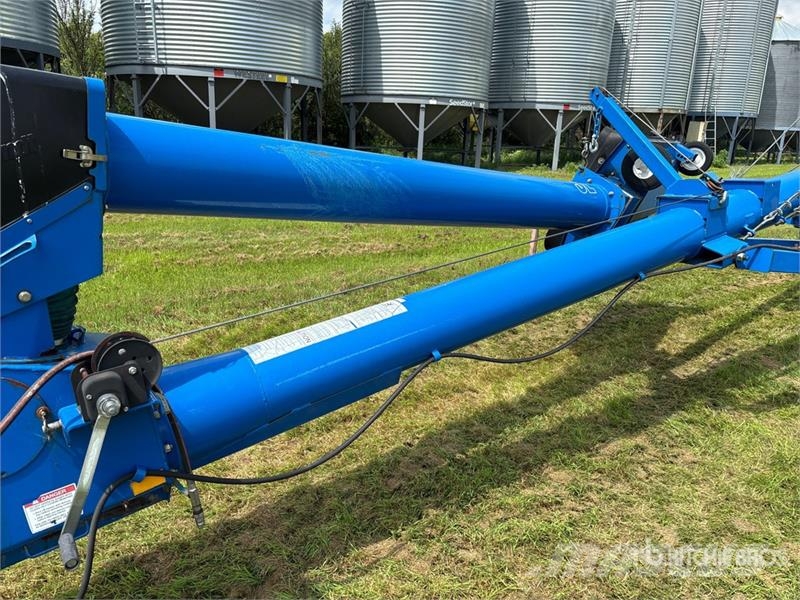 Brandt 1070 10 in x 70 ft Swing Grain Auger Material de transporte