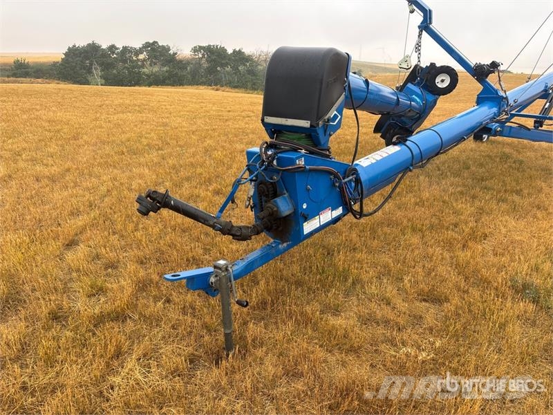 Brandt 1070 10 in x 70 ft Swing Grain Auger Material de transporte